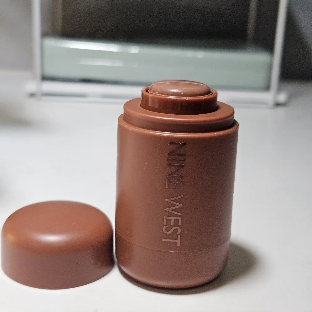 Nine West Contour Stick